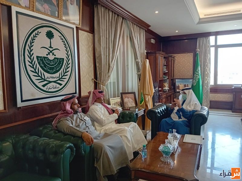 محافظ شقراء يستقبل مدير فرع وزارة البيئة والمياه والزراعة بمنطقة الرياض .