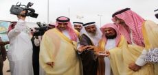 أمير الرياض يجتمع بأعضاء المجالس البلدية ويضع اساس عدد من المشاريع ويزور ثانوية الملك عبدالله