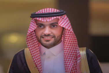 الشاب عمر بن عبدالعزيز بن جامع يحتفل بزواجه