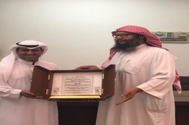 رئيس محكمة شقراء يكرم عبدالله الشعلان ومحمد العمار