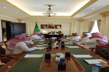 محافظ شقراء يرأس اجتماع اللجنة المنظمة لمهرجان فلفل شقراء الخامس