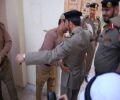 سجن محافظة شقراء يخضع اللواء الحارثي للتفتيش !!